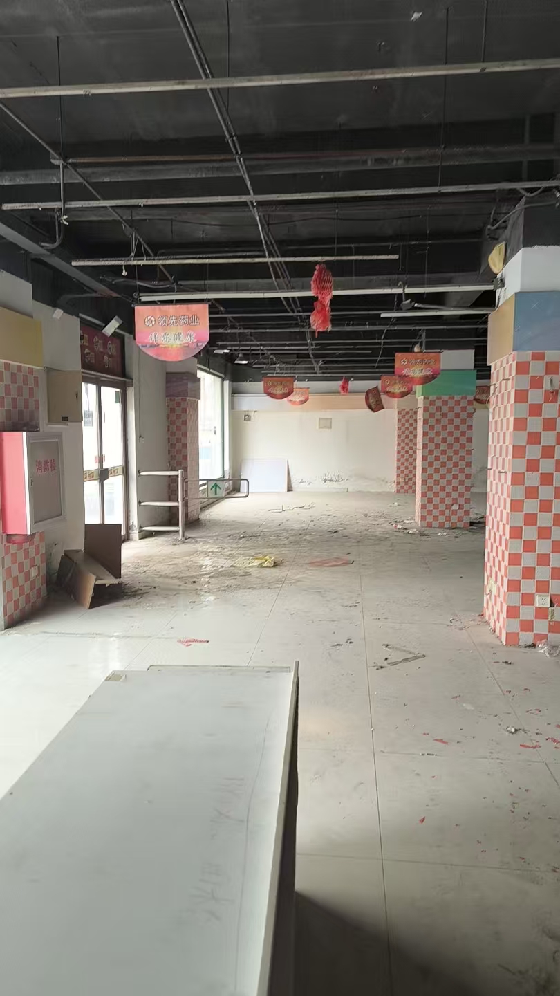 ����к�ƽ����������299��301��1-105��һ�㷿�����������143.76ƽ���ף���������Ȩ��